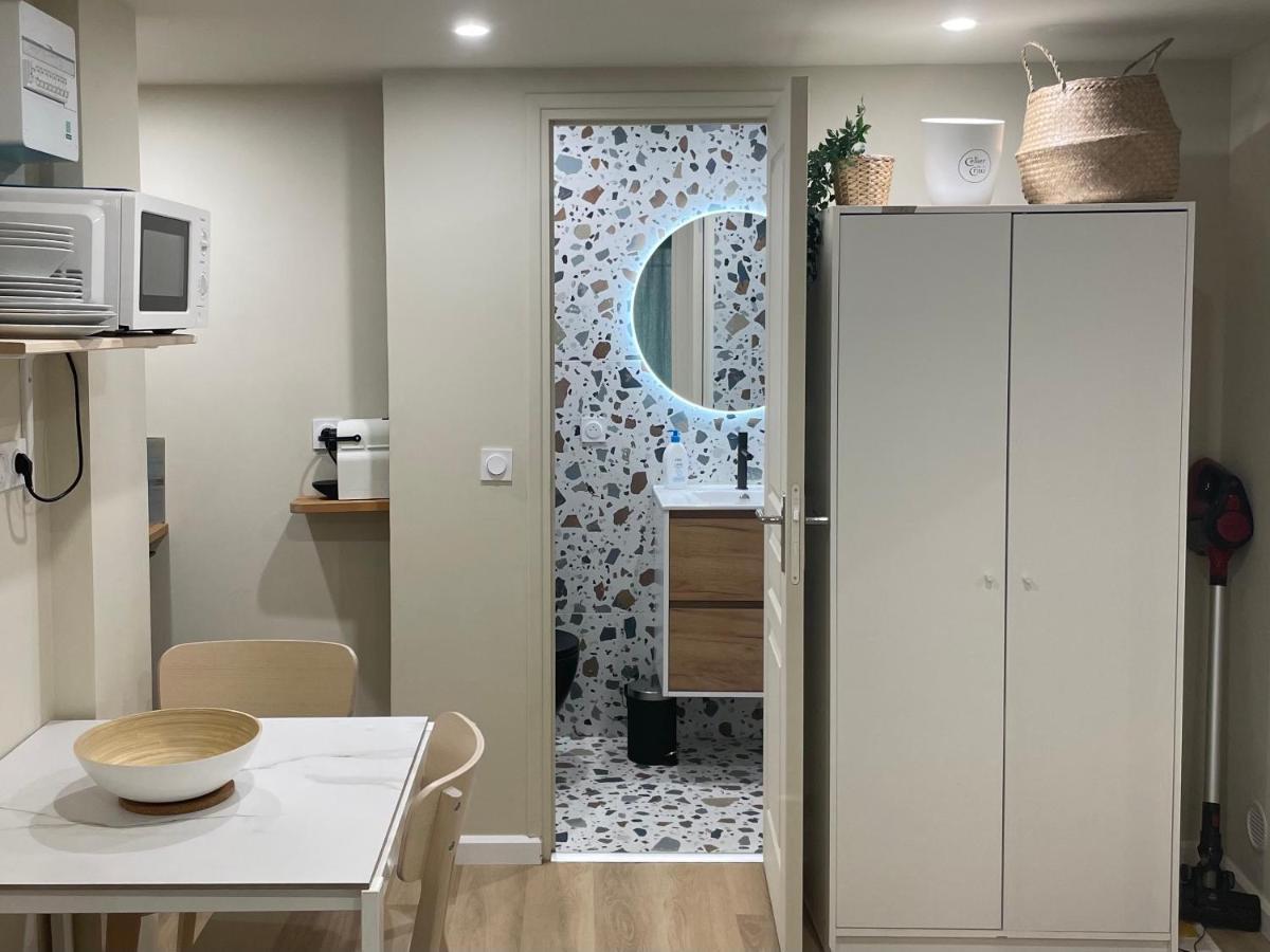 Appartement Palmiers, Coeur De Ville Sur Le Parcours Des Arts Hyères Екстериор снимка